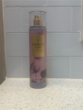 Bath & Body Works Vanilla Ease Fine Fragrance Mist